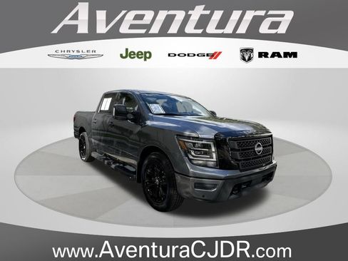 Used 2023 Nissan Titan SV w/ SV Convenience Package RWD image 1