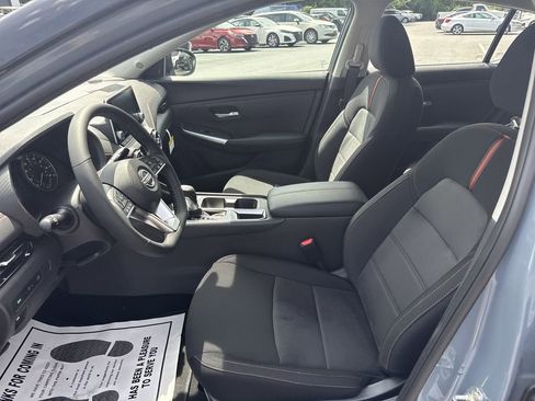 New 2025 Nissan Sentra SR FWD image 15