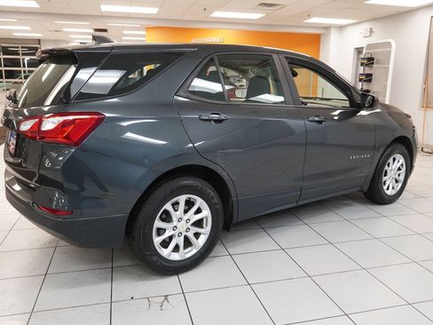 Used 2020 Chevrolet Equinox LS FWD image 12