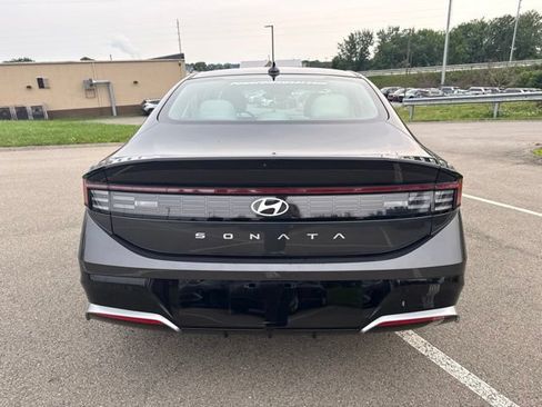 Used 2025 Hyundai Sonata SEL FWD image 7