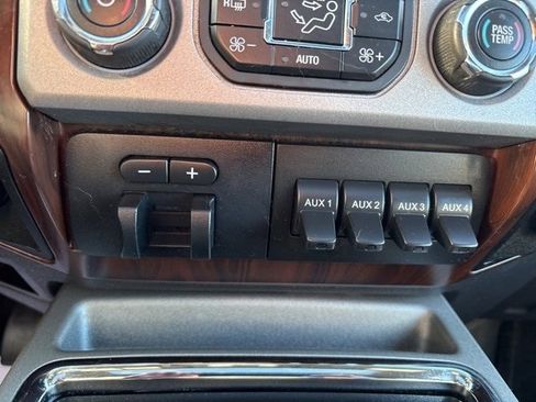 Used 2016 Ford F350 Lariat w/ Lariat Ultimate Package image 30