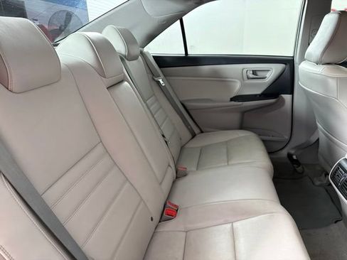 Used 2016 Toyota Camry XLE FWD image 31
