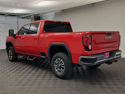 Used 2022 GMC Sierra 2500 SLE w/ SLE Convenience Package AWD/4WD image 3