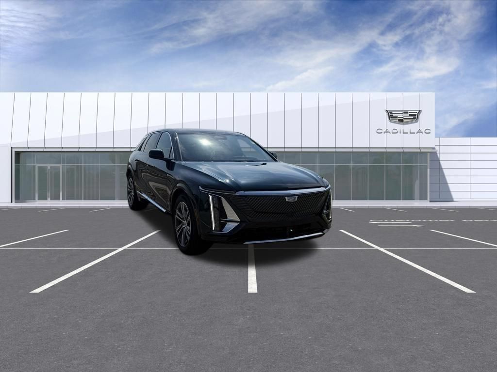 Certified 2024 Cadillac Lyriq Luxury AWD/4WD image 1