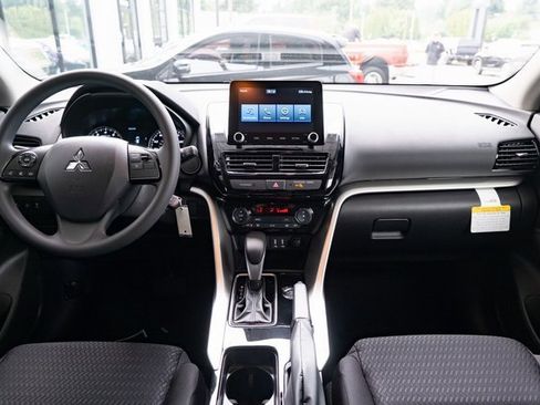 New 2026 Mitsubishi Eclipse Cross ES image 9
