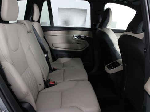 New 2026 Volvo XC90 B5 Plus image 11