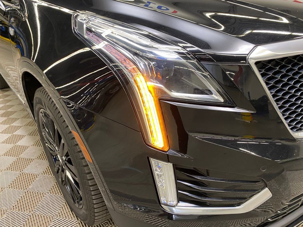 Used 2023 Cadillac XT5 Sportv AWD/4WD image 3