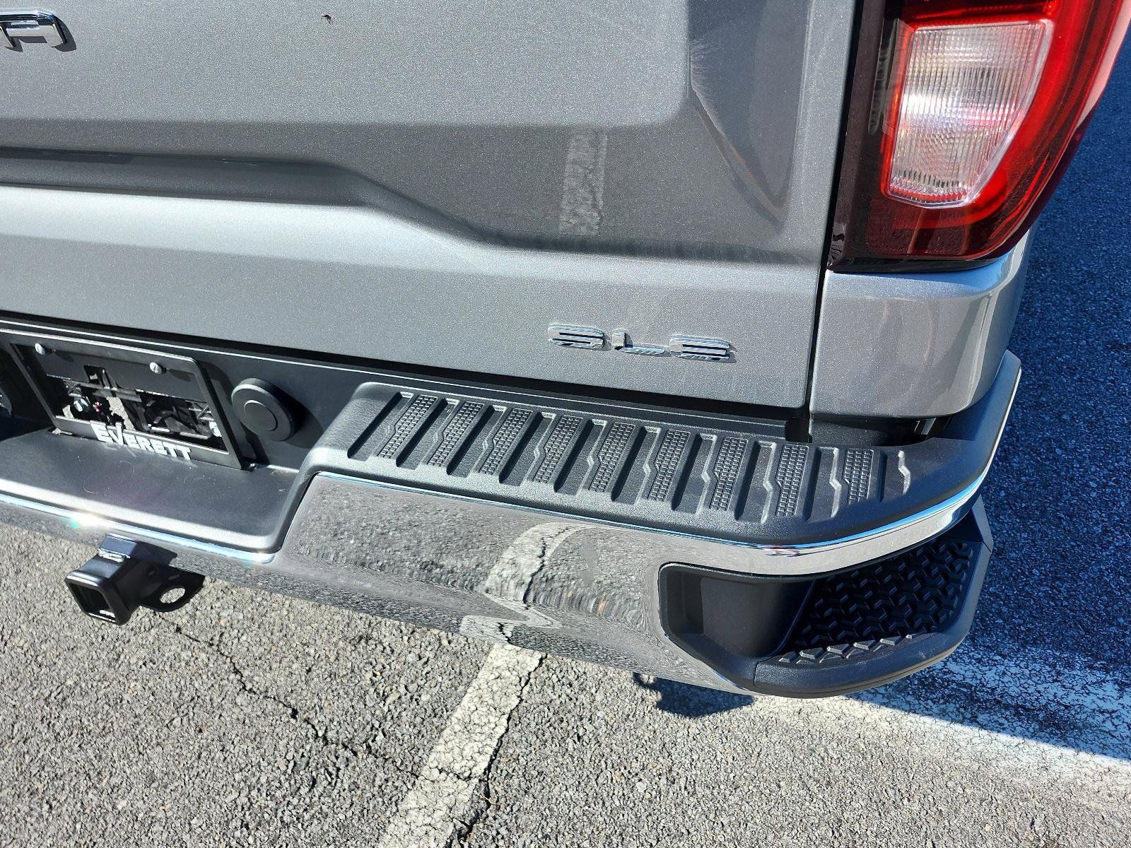 New 2026 GMC Sierra 1500 SLE AWD/4WD image 4