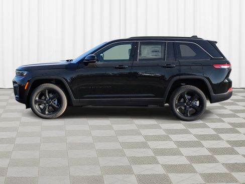 New 2026 Jeep Grand Cherokee Limited w/ Limited Altitude Package AWD/4WD image 37