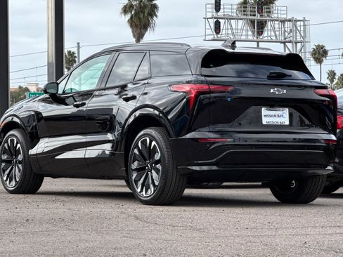 New 2025 Chevrolet Blazer EV RS image 6
