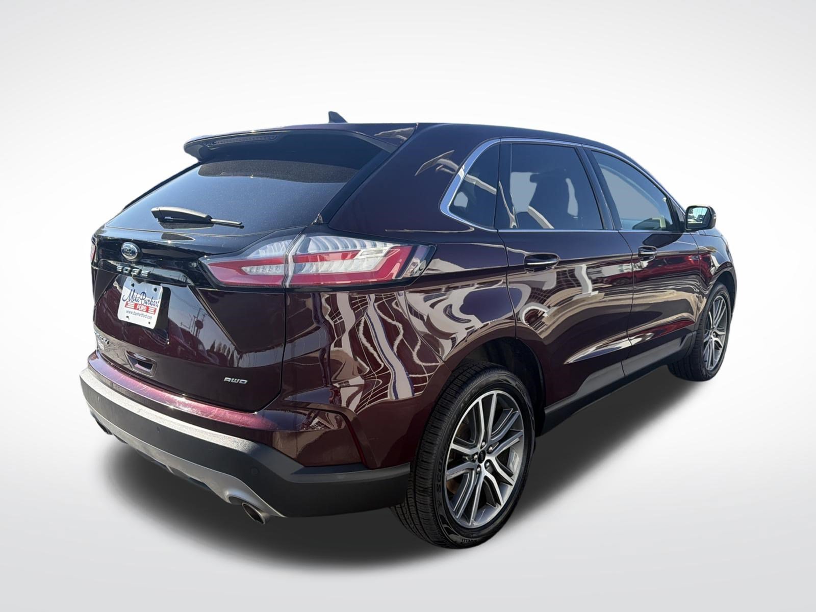 Certified 2024 Ford Edge Titanium w/ Equipment Group 301A AWD/4WD image 8