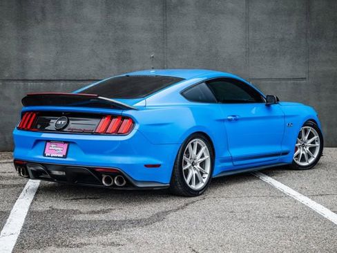 Used 2017 Ford Mustang GT Premium w/ Equipment Group 401A RWD image 50