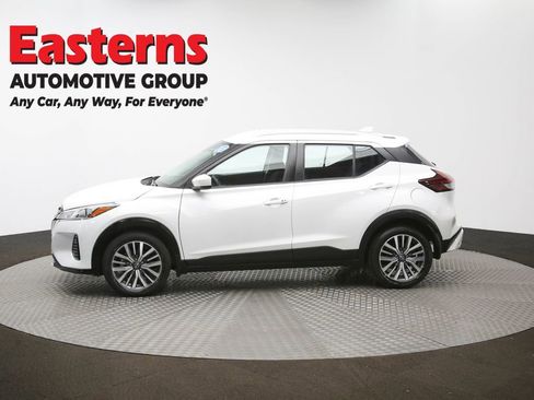 Used 2023 Nissan Kicks SV image 58