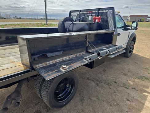 Used 2018 Ford F550 4x4 Regular Cab Super Duty image 6