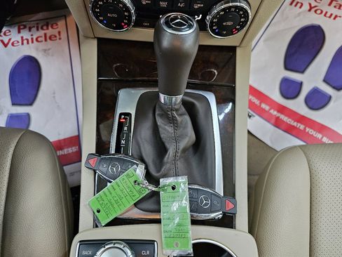 Used 2014 Mercedes-Benz C 250 Sedan w/ Premium 1 Package image 33