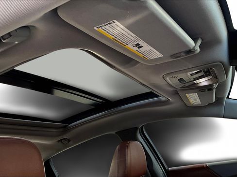 Used 2016 Chevrolet Malibu Premier w/ Driver Confidence Package II image 18