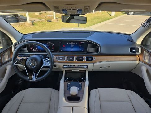 Used 2024 Mercedes-Benz GLE 450 4MATIC image 14