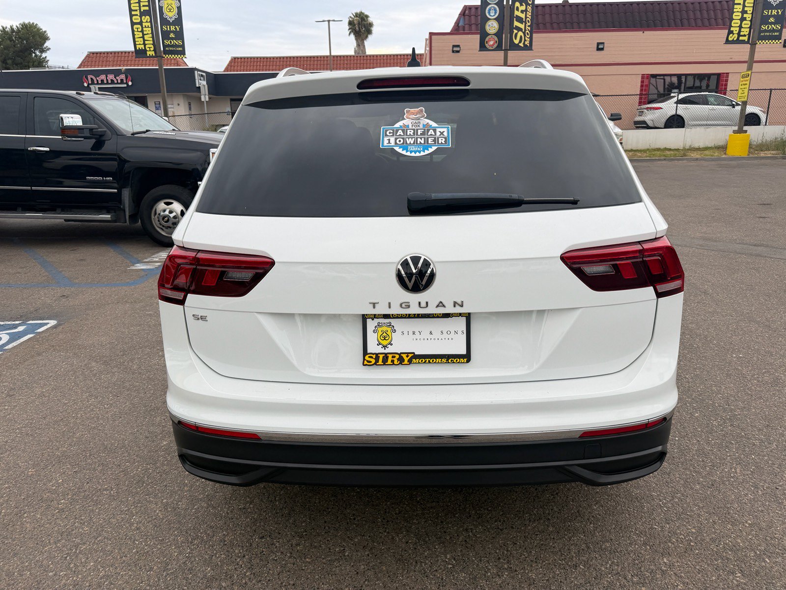 Used 2022 Volkswagen Tiguan SE FWD image 4
