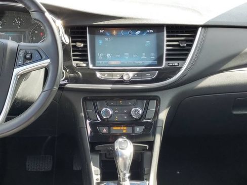 Used 2021 Buick Encore Preferred FWD image 27
