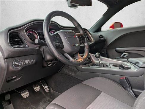 Used 2022 Dodge Challenger R/T Scat Pack image 9