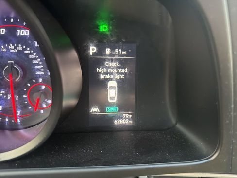 Used 2021 Hyundai Elantra SEL w/ Cargo Package image 3