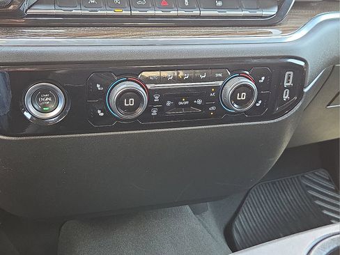 Used 2023 Chevrolet Silverado 1500 LT AWD/4WD image 18