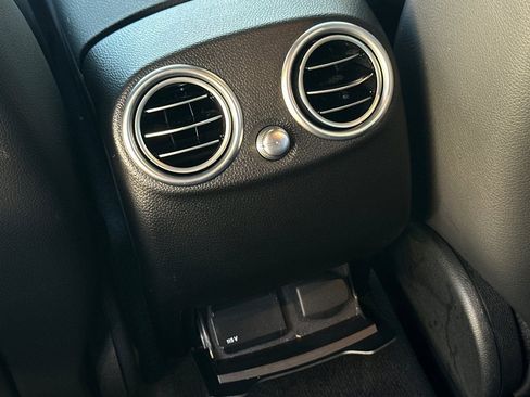 Used 2021 Mercedes-Benz GLC 300 image 30