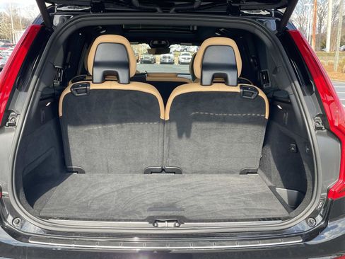 Certified 2024 Volvo XC90 B6 Ultimate image 10