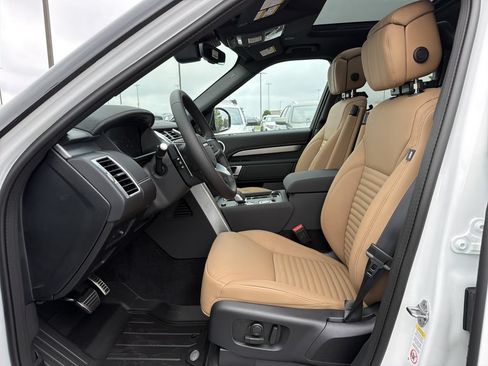 New 2026 Land Rover Discovery Limited Edition AWD/4WD image 5