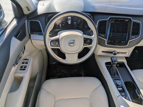 Used 2021 Volvo XC90 T5 Momentum w/ Protection Package Premier image 13
