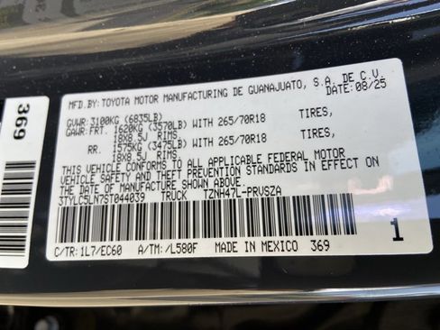 Used 2025 Toyota Tacoma 4x4 Double Cab Hybrid image 33