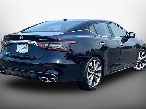 Certified 2023 Nissan Maxima Platinum w/ Sport Mat Group FWD image 12