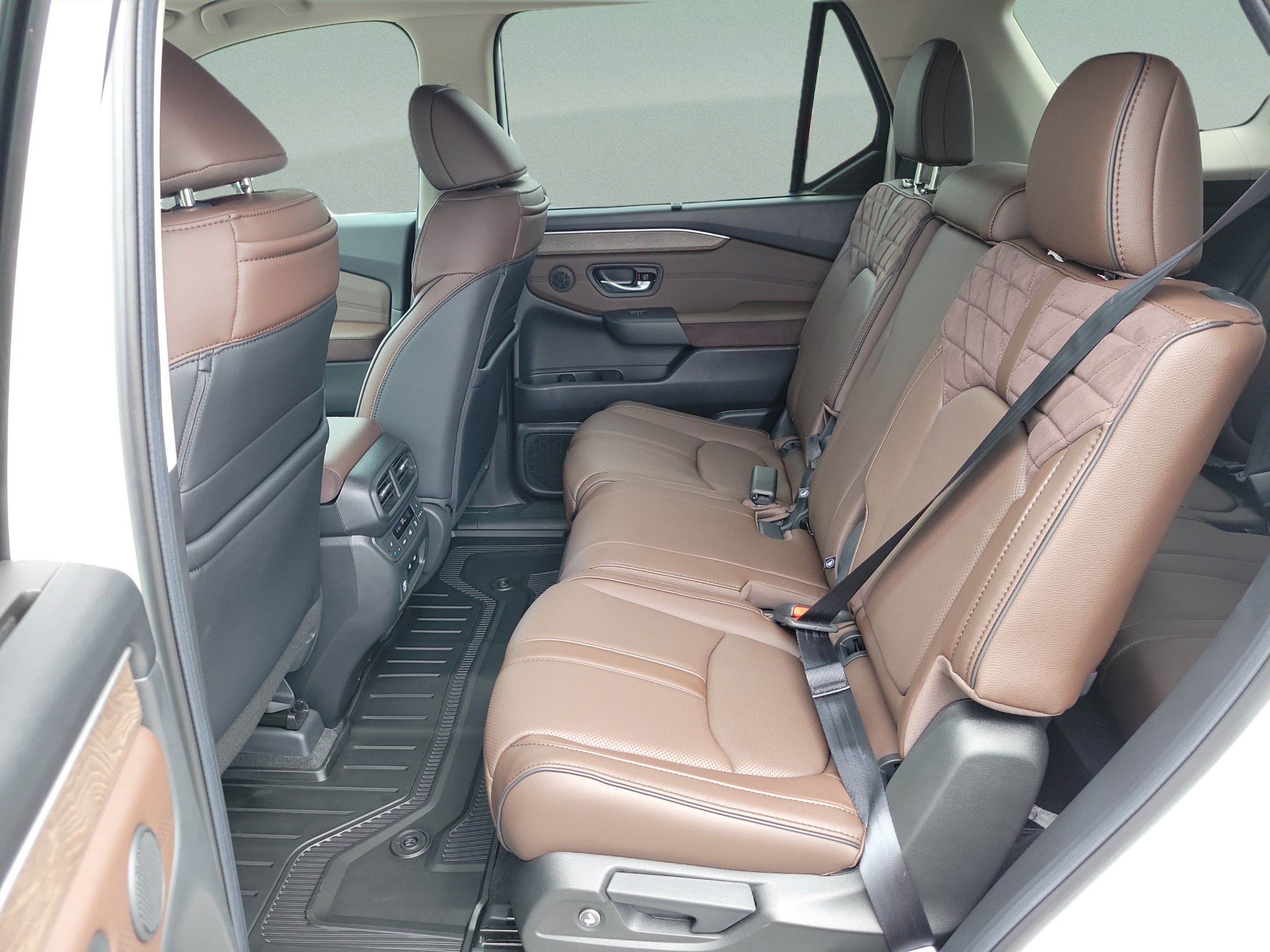 New 2026 Honda Pilot Elite image 9