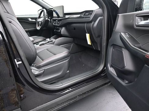 New 2026 Ford Escape ST-Line w/ Tech Pack #1 image 16