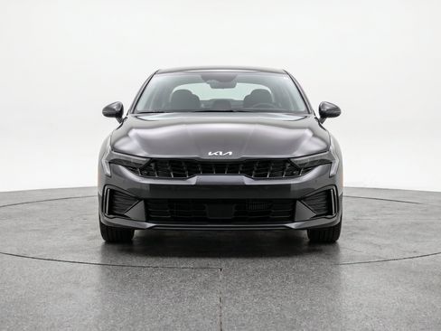 Used 2025 Kia K5 LXS FWD image 2