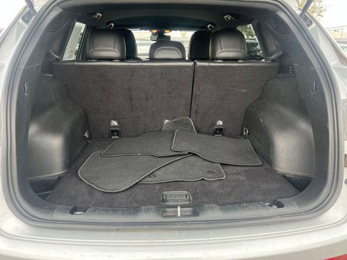 Used 2025 Jeep Compass Limited image 31