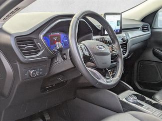 Used 2022 Ford Escape Titanium w/ Class II Trailer Tow Package video 2