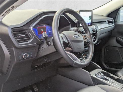 Used 2022 Ford Escape Titanium w/ Class II Trailer Tow Package image 2