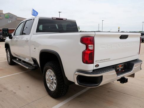 Used 2023 Chevrolet Silverado 2500 LT w/ Convenience Package AWD/4WD image 6