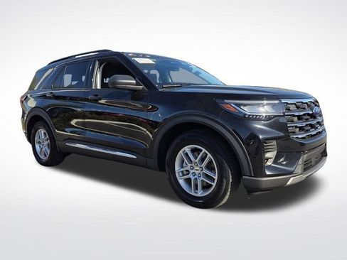 Certified 2025 Ford Explorer Active image 1