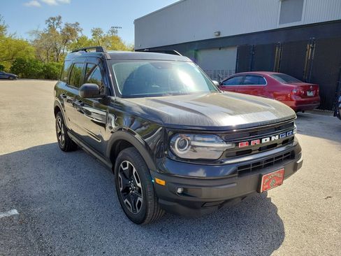 Used 2021 Ford Bronco Sport Outer Banks w/ Outer Banks Package image 3