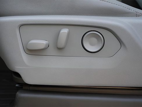 New 2026 GMC Sierra 1500 SLT image 20