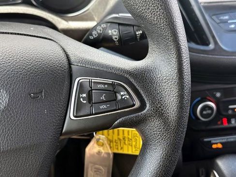 Used 2018 Ford Escape SE w/ SE Sync 3 Package FWD image 23