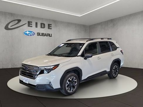 Used 2025 Subaru Forester Premium AWD/4WD image 7