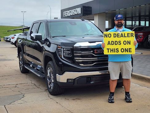 New 2026 GMC Sierra 1500 SLT w/ SLT Premium Plus Package AWD/4WD image 1