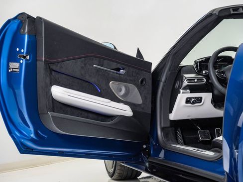 New 2026 Aston Martin V8 Vantage S image 33