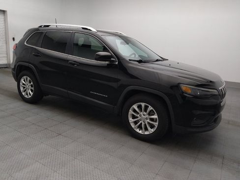 Used 2019 Jeep Cherokee Latitude w/ Popular Appearance Group FWD image 11