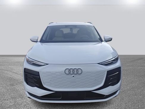 New 2025 Audi Q6 e-tron Premium image 2
