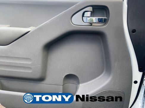 Used 2019 Nissan Frontier SV RWD image 13