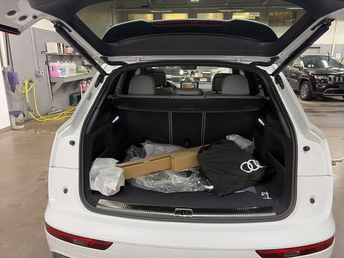 Used 2024 Audi Q5 e Prestige image 29